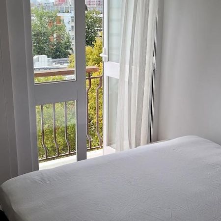 Comfy Room Near Metro & Airport Lisbon Bagian luar foto